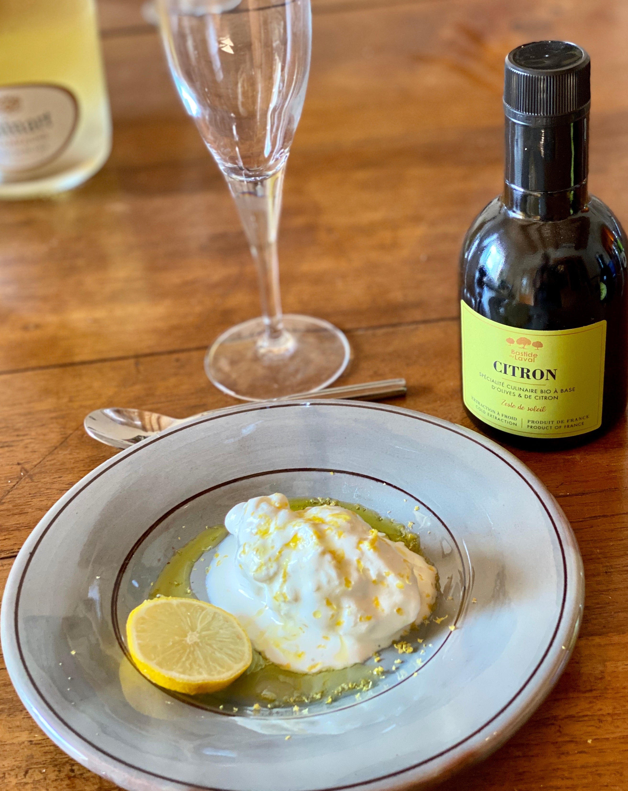 Glace yaourt brebis et huile d'olive citron