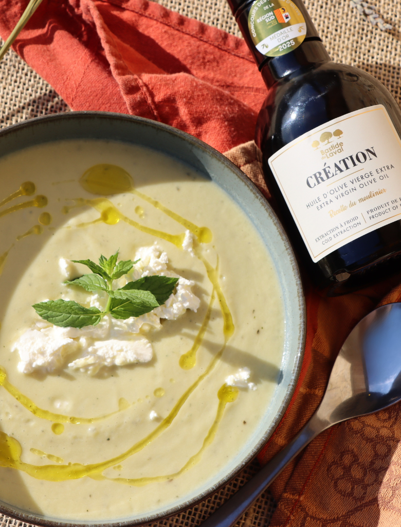 Velouté de courgette, menthe & fromage frais